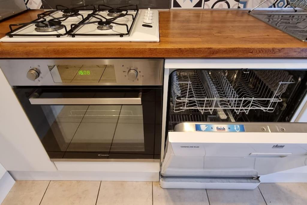 Agreable Appartement Avec 2 Places De Parking Dans Le Garage 贝济耶 外观 照片